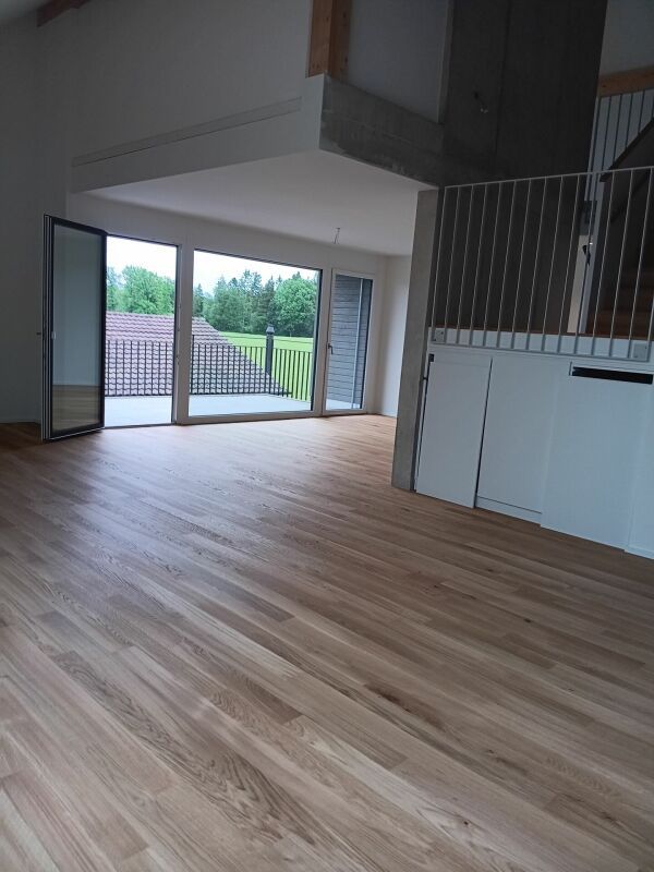 Wohnen und Arbeiten unter einem Dach in einer traumhaften 4.5- Zi- Dachwohnung mit Galerie - Bild 5