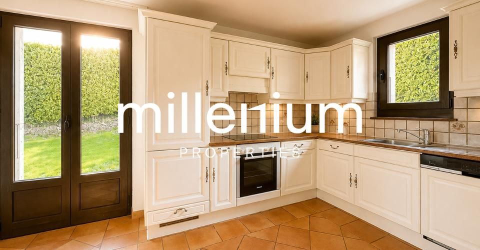 For rent, House, 1293 Bellevue, Réf KM 2571 - Maison 6 pièces - image - 3