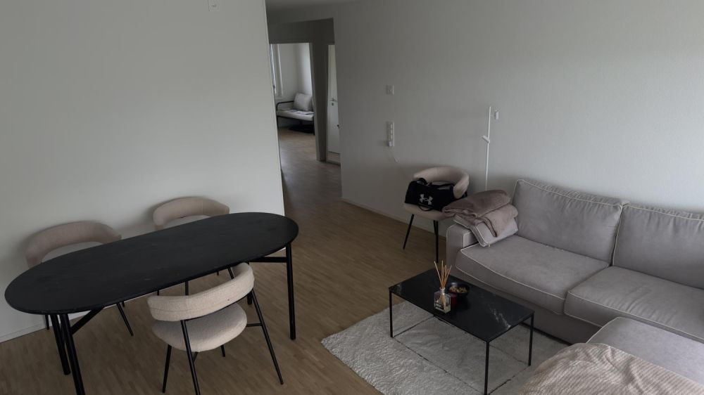 3 ½ Zimmer-Wohnung in Bolligen mieten (ab sofort) - Wohn- und Esszimmer