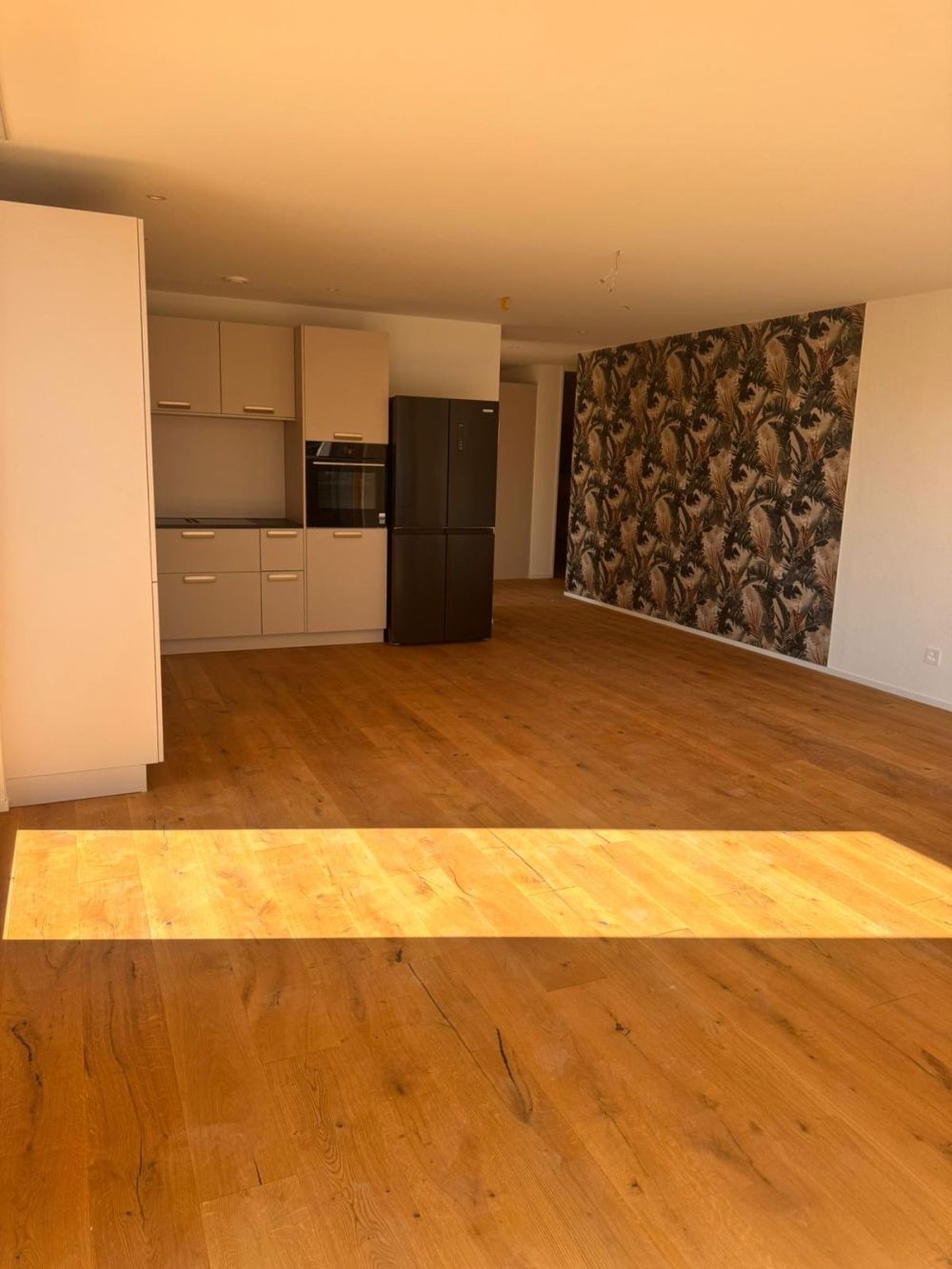 Grosszügige 4.5-Zimmer Attika Neubauwohnung an ruhiger Lage in Erlen mit grosser Attika-Terrasse - Bild 7