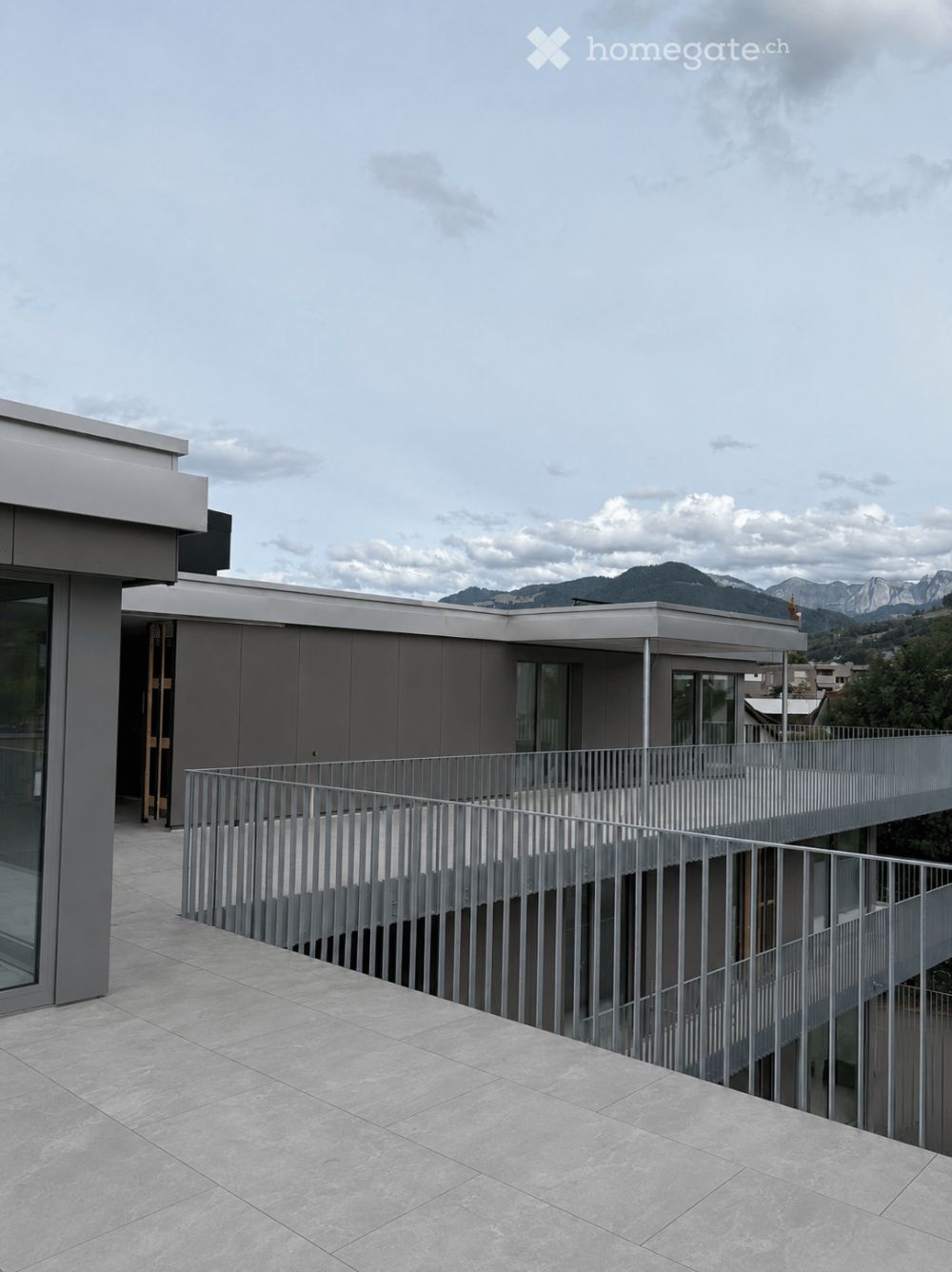 drei 3.5 und eine 4.5 Zimmerwohnungen im Neubau MFH Alpina - Bild 5