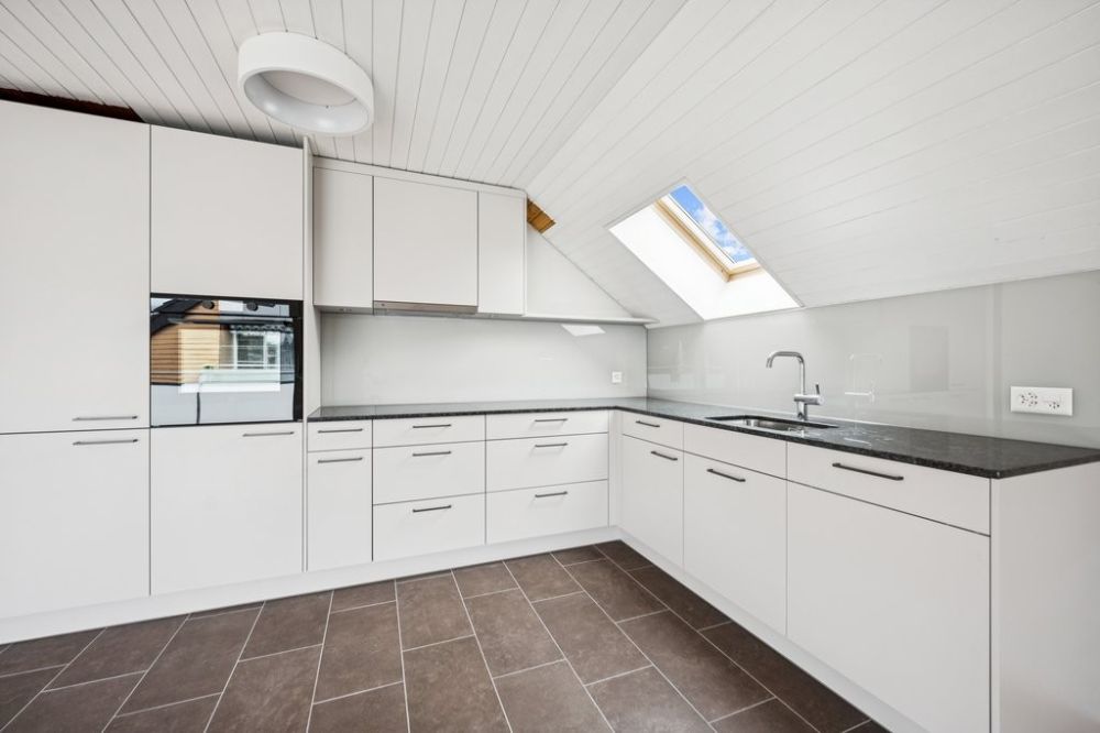 ERSTVERMIETUNG NACH SANIERUNG! - offfene Küche_HD.jpg