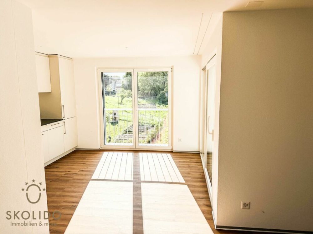 Erstbezug: Moderne 3-½ Zimmerwohnung im Herzen von Gamsen - Bild 2