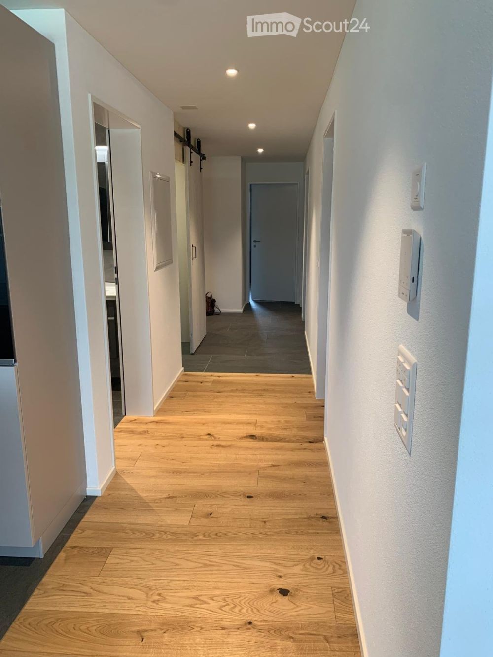 Moderne 4.5-Zimmer-Erdgeschosswohnung in Bazenheid - Bild 5
