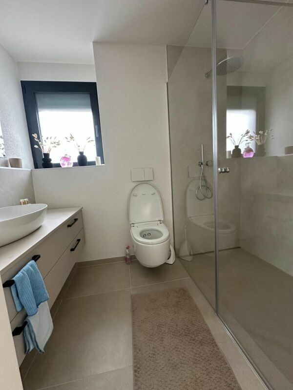 ERSTBEZUG - LUXURIÖSE 5.5-ZIMMER MAISONETTEWOHNUNG - Bild 9