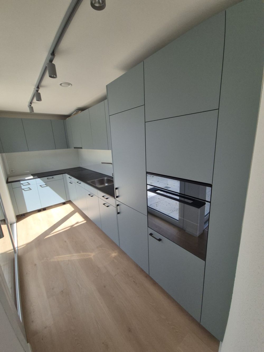 Exklusive Neubau 3.5 Zimmer Attikawohnung mit 2 Balkonen - Bild 5