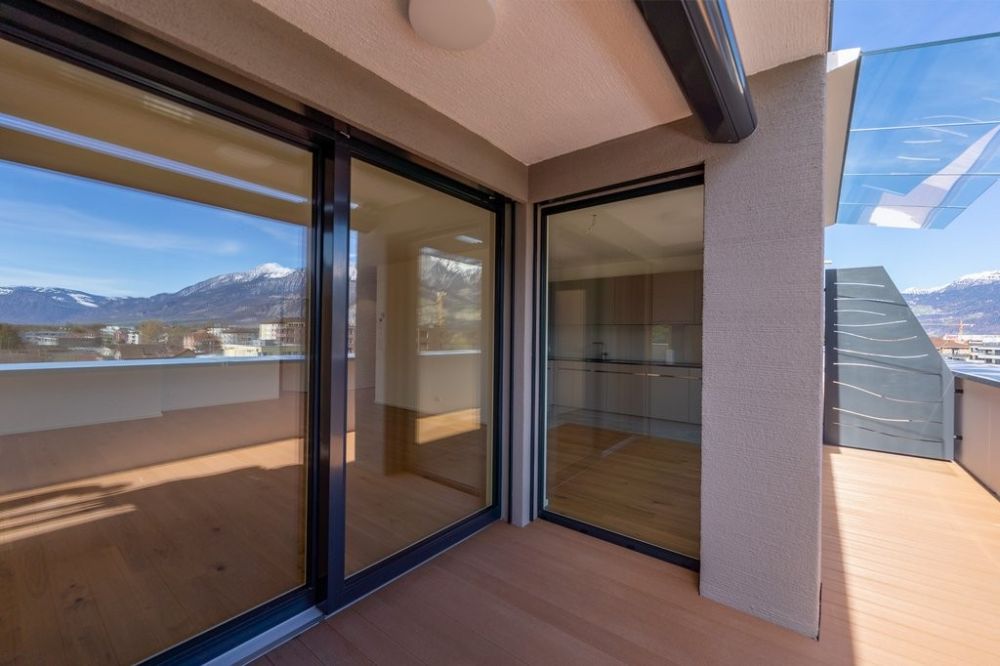 Schöne 2.5 Zimmer-Wohnung in Sargans zu vermieten! - Balkon/Wohnbereich