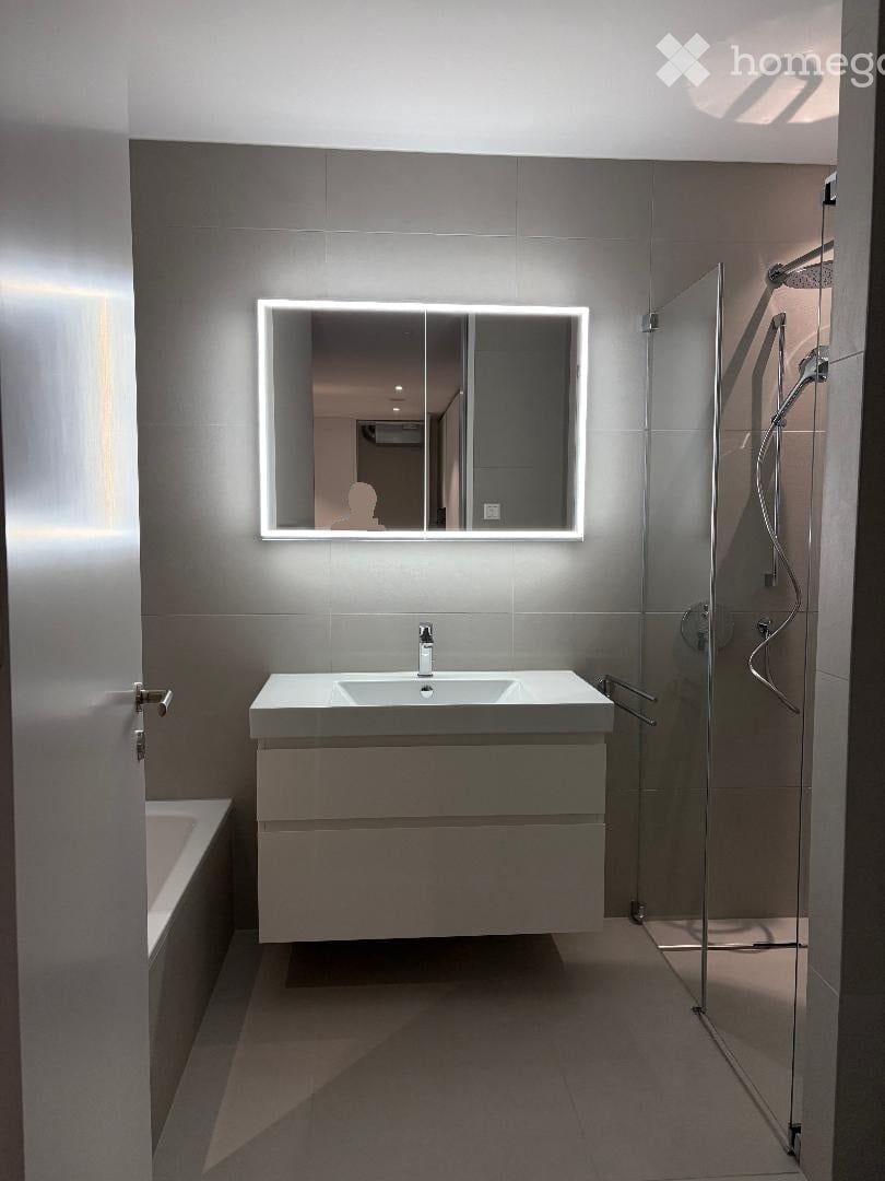 Newly built exclusive 2.5-Room Apartment with Panoramic Lake View & Private Lake Access – Oberägeri - Bild 10