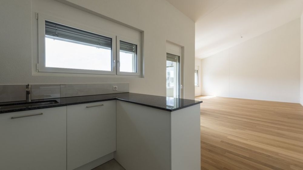 GROSSZÜGIGE UND HELLE NEUBAUWOHNUNG IN HITZKIRCH - Bild 3