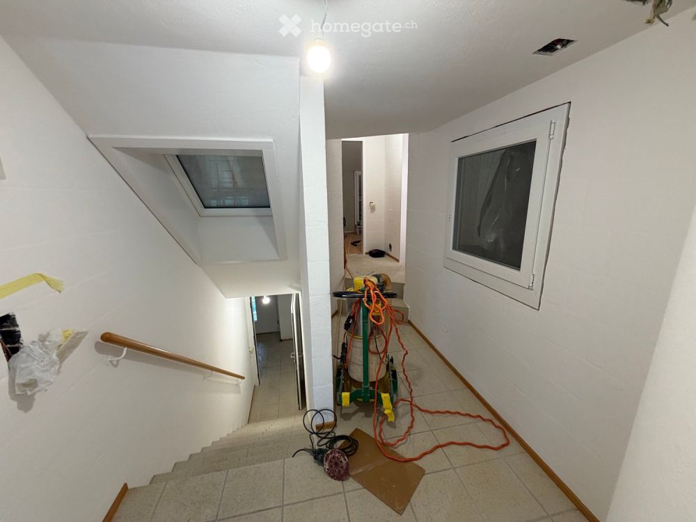 Attraktive 2.5-Zimmerwohnung an zentraler Lage in Hinwil - Bild 4