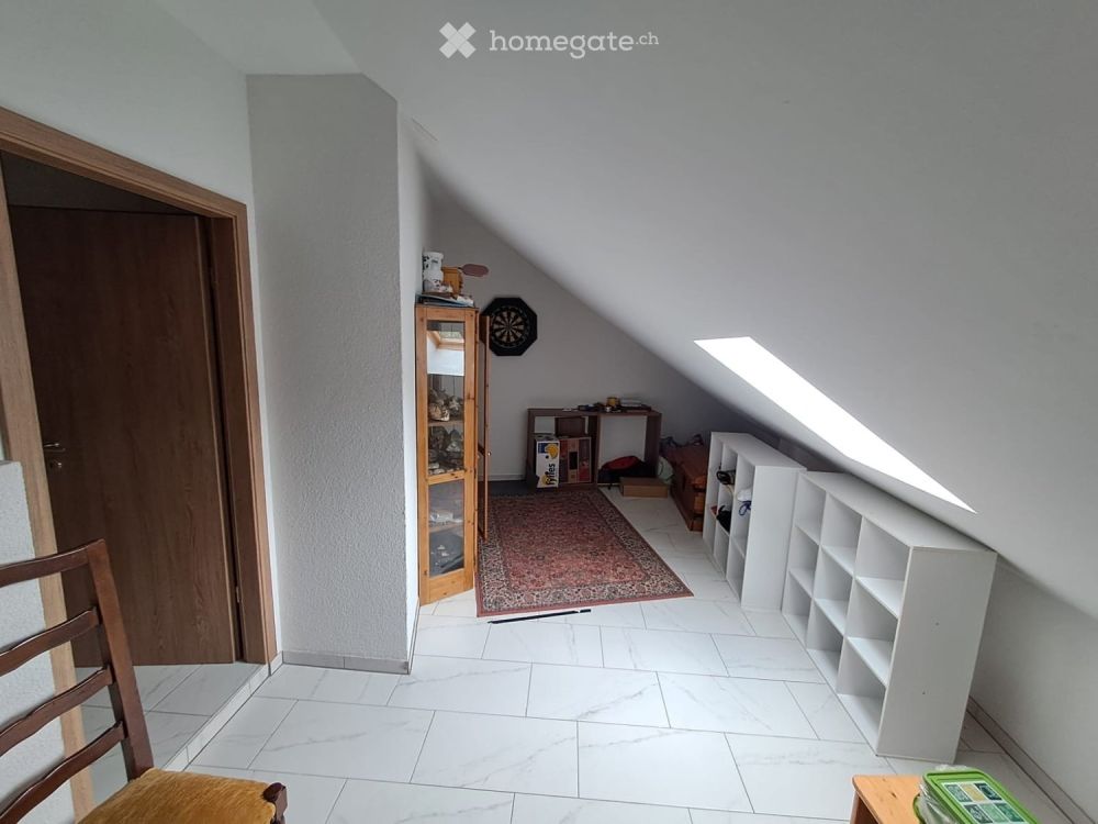 Superbe duplex de 4.5 pièces avec grande terrasse – Travers - Bild 8