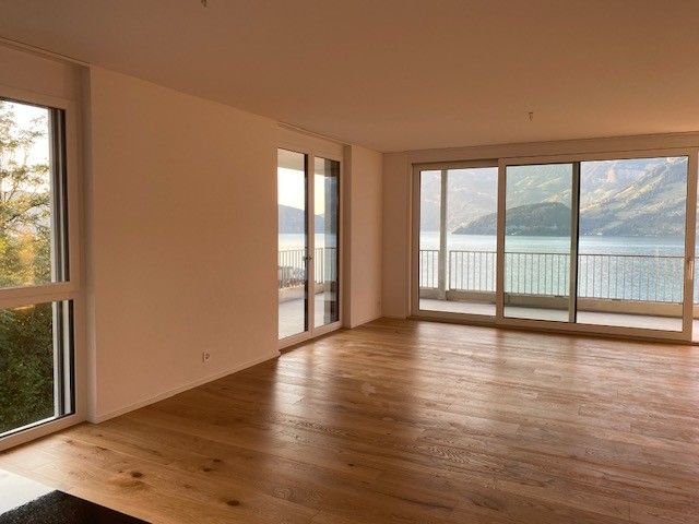Letzte 5.5 Zimmerwohnung an Top Aussichtslage auf See und Berge - Bild 3