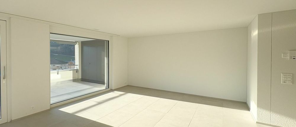 Erstvermietung: 3.5-Zimmer-Attikawohnung mit See- und Bergblick - Referenzbild