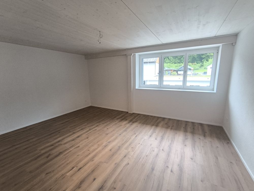 Grosszügige 3.5-Zimmer-Wohnung im Neubau mit Reduit - 103m² - Bild 3