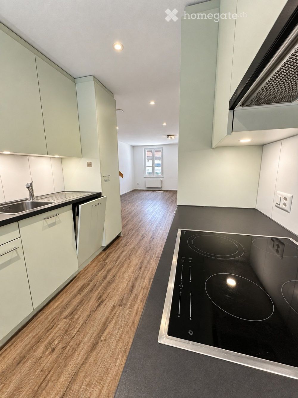 Renovierte 3.5-Zimmer-Wohnung zu vermieten per sofort - Bild 2