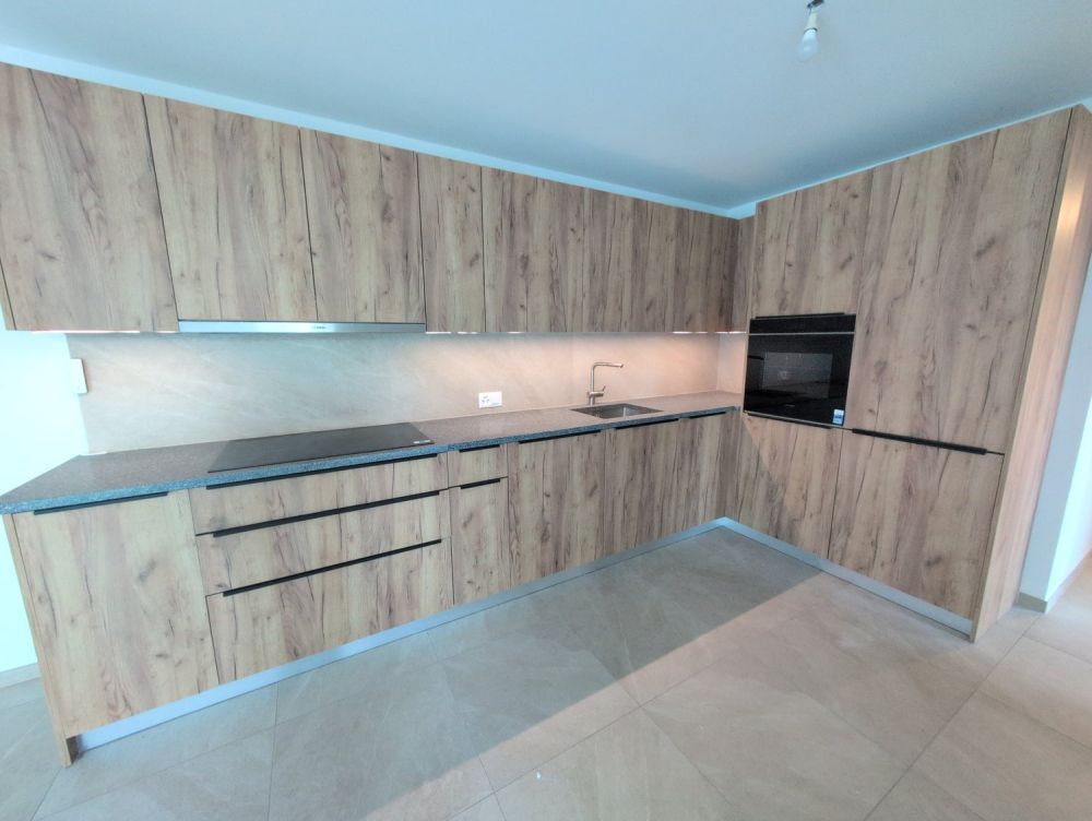 Belle opportunité ! Très bel appartement de 3 pièces 1/2, avec terrasse, à louer à Saxon ! - Bild 3