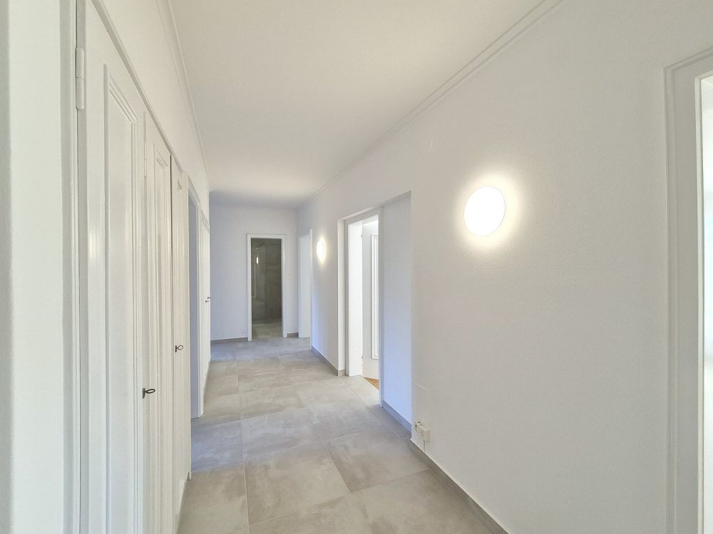 ERSTVERMIETUNG nach Komplettsanierung: Sonnige 5.5-Zi-Wohnung im Zentrum - Bild 8