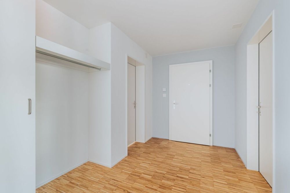 Erstbezug nach Komplettsanierung: 3.5 Zimmer-Wohnung (90m2) mit vielen Extras - Bild 3