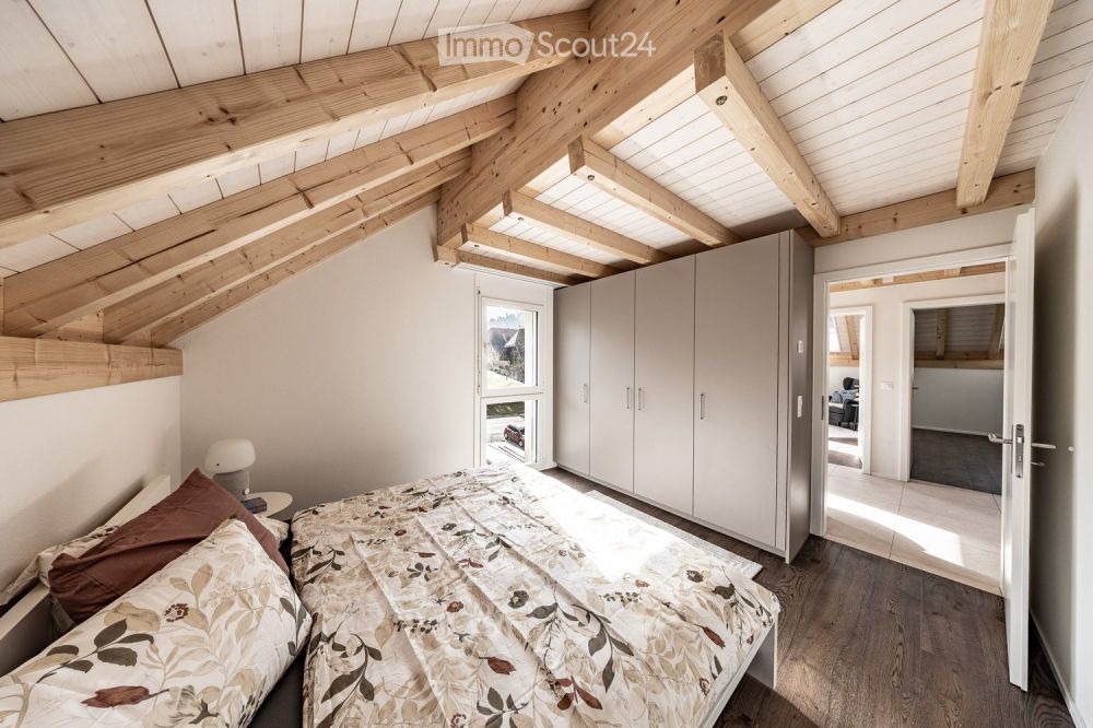 Erstbezug  Grosszügige 5.5-Zimmer-Maisonettewohnung - Bild 3