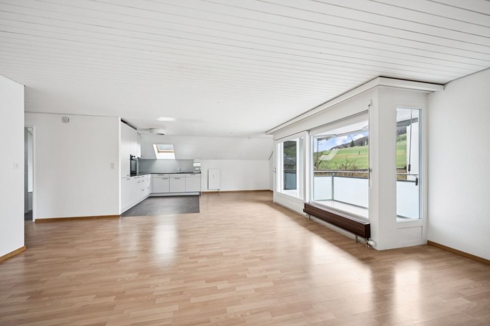 ERSTVERMIETUNG NACH SANIERUNG! - Wohnzimmer-Küche_HD.jpg