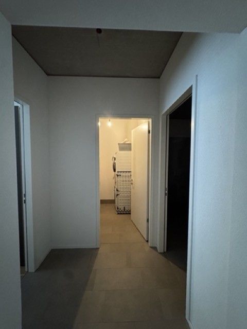 Moderne 2.5-Zimmer-Wohnung in Zürich-Altstetten  Neubau mit Dachterrasse, teilmöbliert (vorerst 1 Jahr, danach Option zur Übernahme) - Bild 3