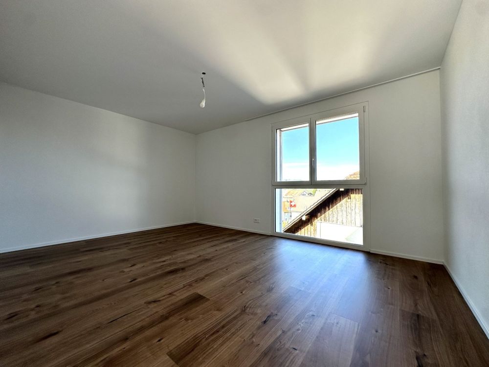 ERSTVERMIETUNG - 3.5-Zimmer-Wohnung im 2. OG mit Balkon und Garage in ruhiger Lage - Bild 6