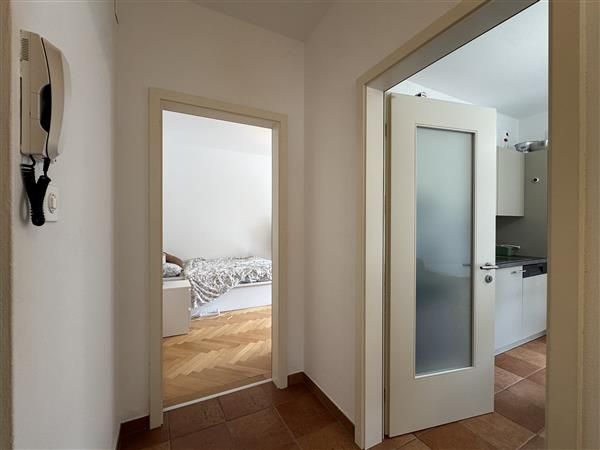 Lugano: Eingerichtete 3.5-Zimmer-Wohnung - Interno