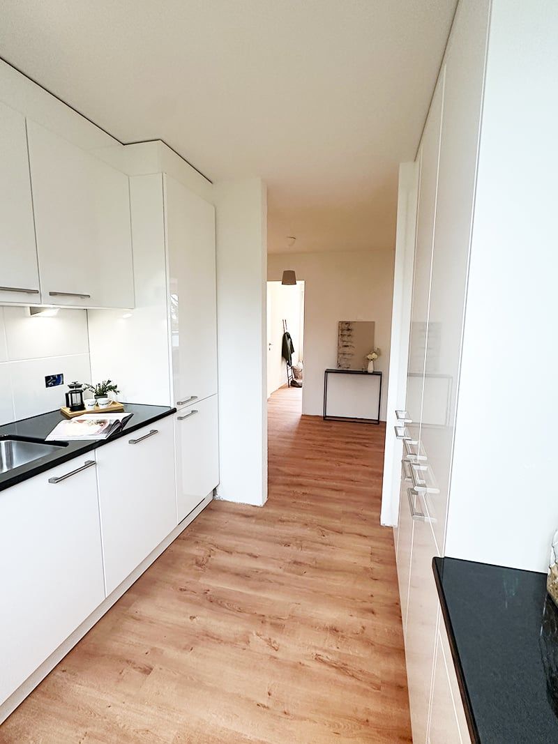 Erstvermietung von modern renovierten 4.5-Zimmerwohnungen mit 15m2 Balkon - Bild 6