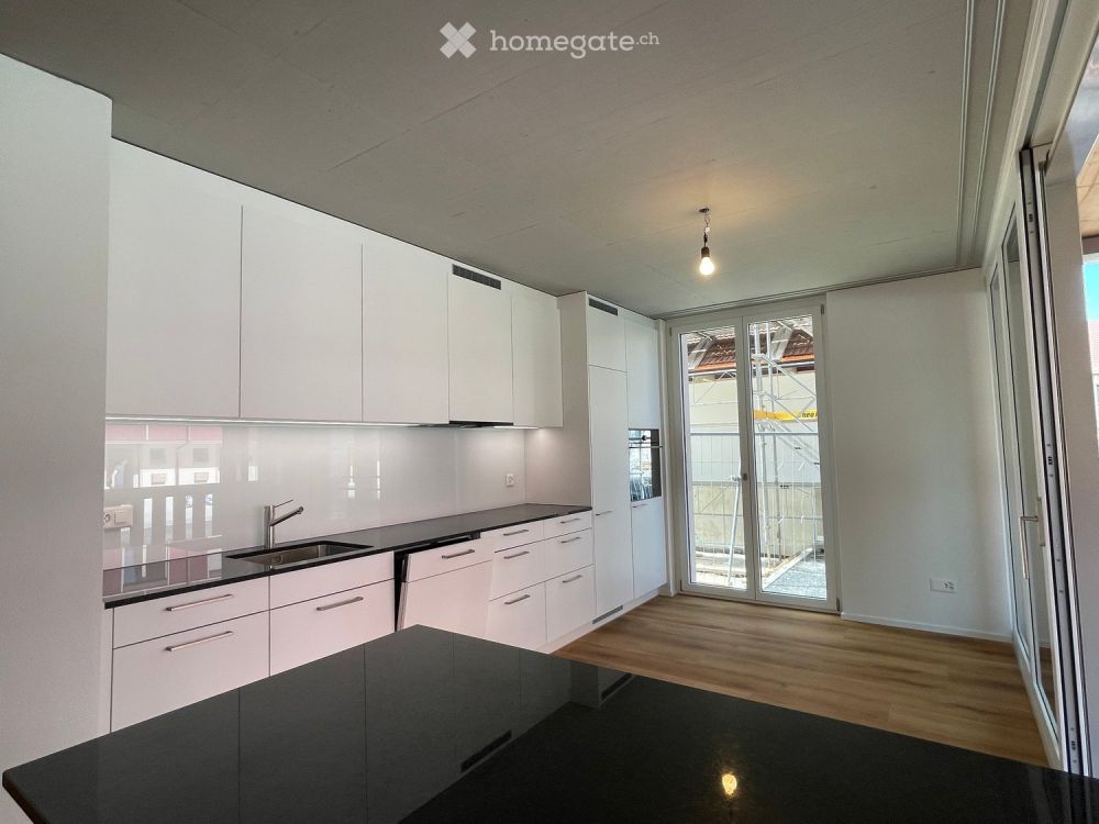 Top moderne Gartenwohnung mit Sitzplatz, Loggia und 20m2 Hobbyraum - Bild 4