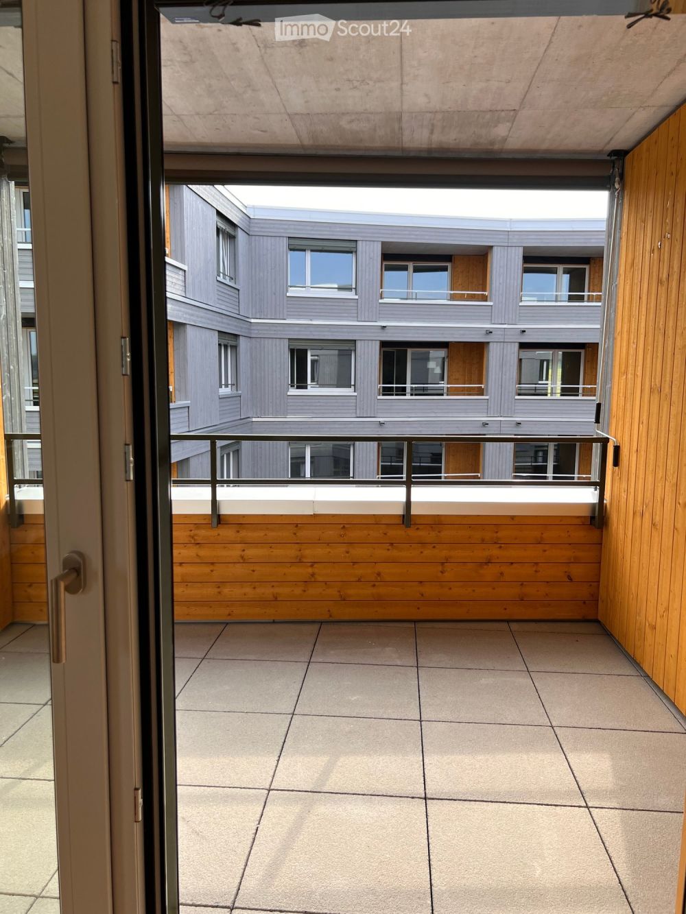 Erstvermietung | Moderne 3.5-Zimmer-Wohnung mit zwei Aussenbereichen - Bild 3