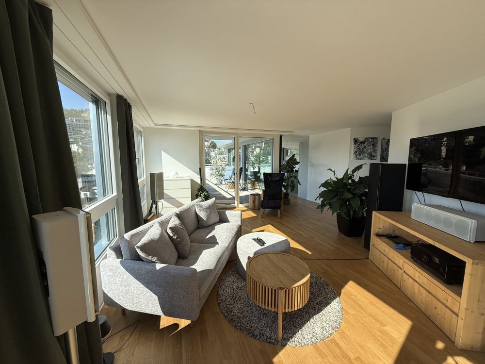 BEFRISTET: Möblierte 4.5-Zimmer-Wohnung mit Dachterrasse und Aussicht in Luzern - Bild 2