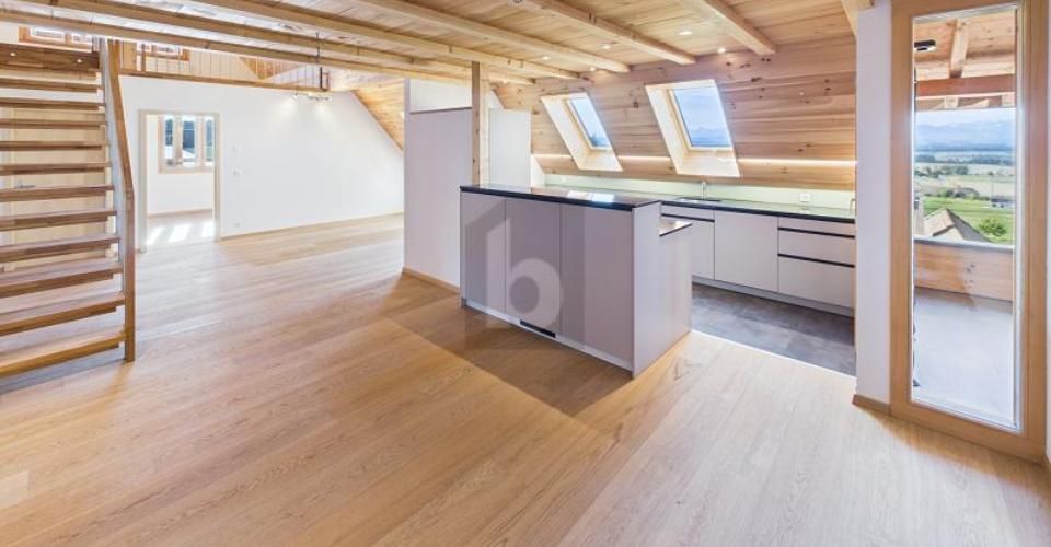 NATURNAH,GROSSZÜGIG MIT GALERIE - Appartement 4.5 pièces - image - 2