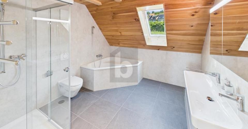 NATURNAH,GROSSZÜGIG MIT GALERIE - Appartement 4.5 pièces - image - 5
