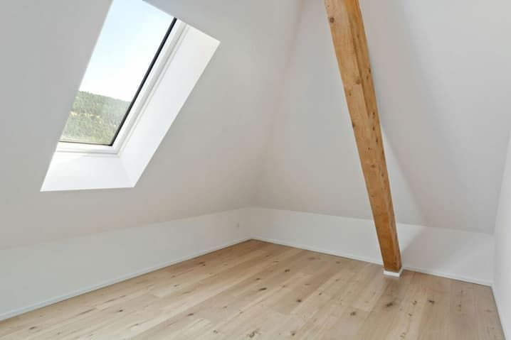 Courtelary, magnifique appartement de 4.5 pièces dans les combles - Bild 9