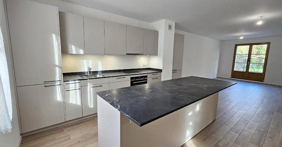 Maison mitoyenne à Croix-de-Rozon de 170m2 - Maison contiguë 6 pièces - image - 2
