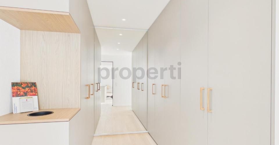 Moderne 3.5-Zimmer-Möblierte Wohnung mit 2 Balkonen, mit See- und Bergsicht in Pfäffikon ZH - Appartement meublé 3.5 pièces - image - 5