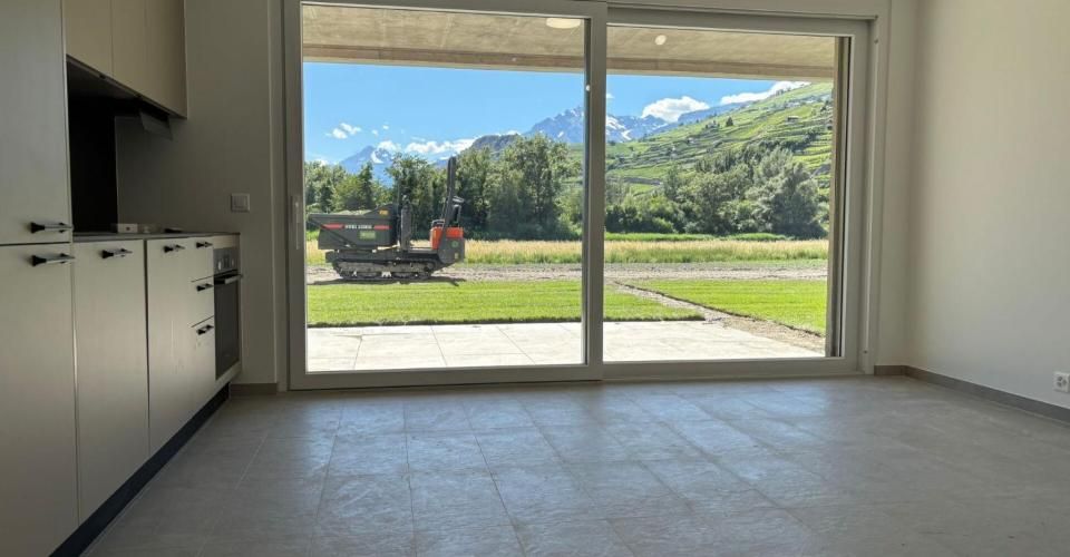 Magnifique rez de jardin avec terrasse couverte et superbe vue copie - Appartement 2.5 pièces - image - 3