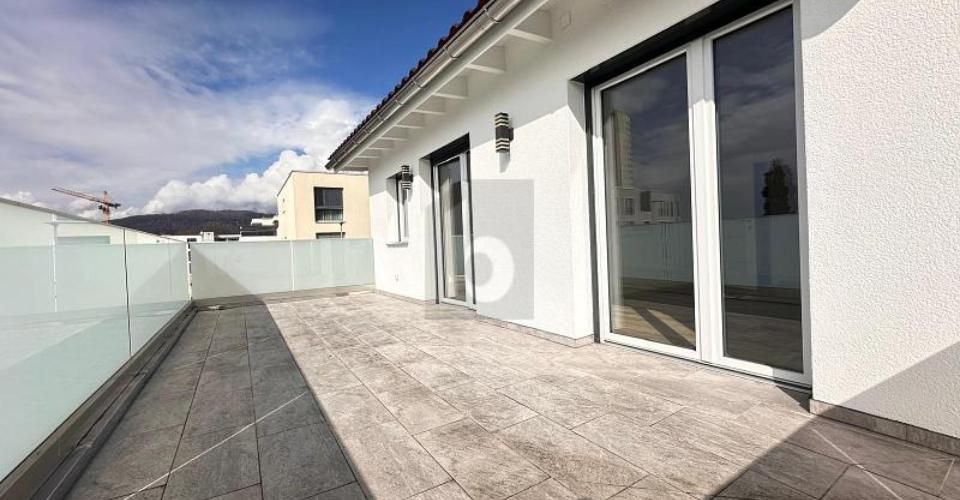 GROSSZÜGIG MIT SCHÖNER TERRASSE - Attique 3.5 pièces - image - 1