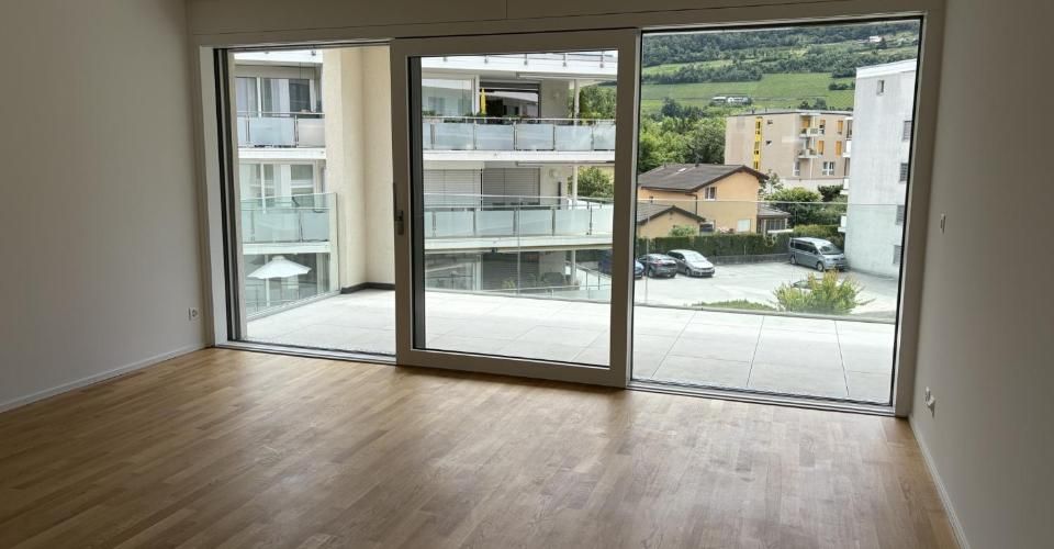 Très joli appartement de 2.5 pièces au 2ème étage avec grand balcon - Appartement 2.5 pièces - image - 3