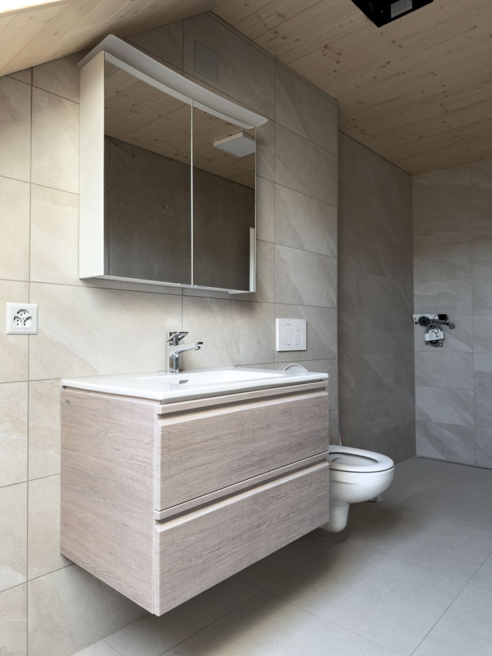 Appartement 4.5 pièces en triplex à louer de suite - Bild 5