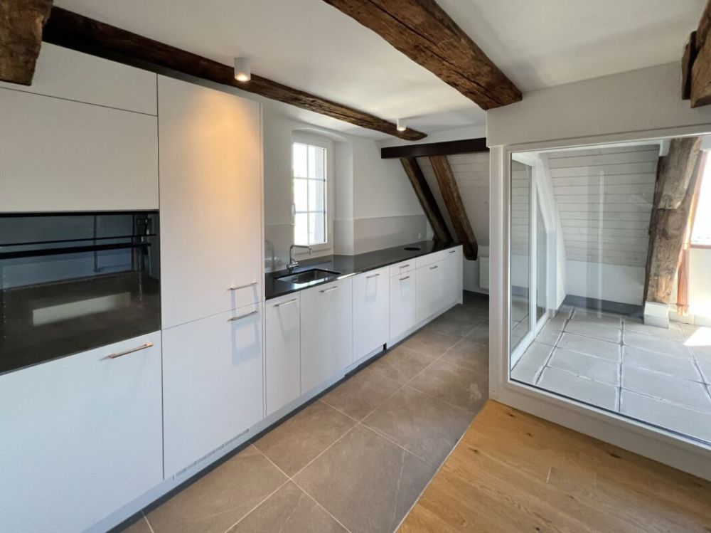 Faszinierende Ausblicke Erstvermietung neuer 4.5-Zimmer-Stadtwohnung - Küche