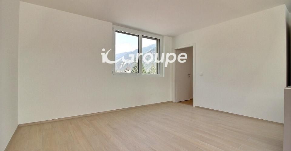 Splendide attique 4.5 pièces à louer à Uvrier - Appartement 4.5 pièces - image - 3