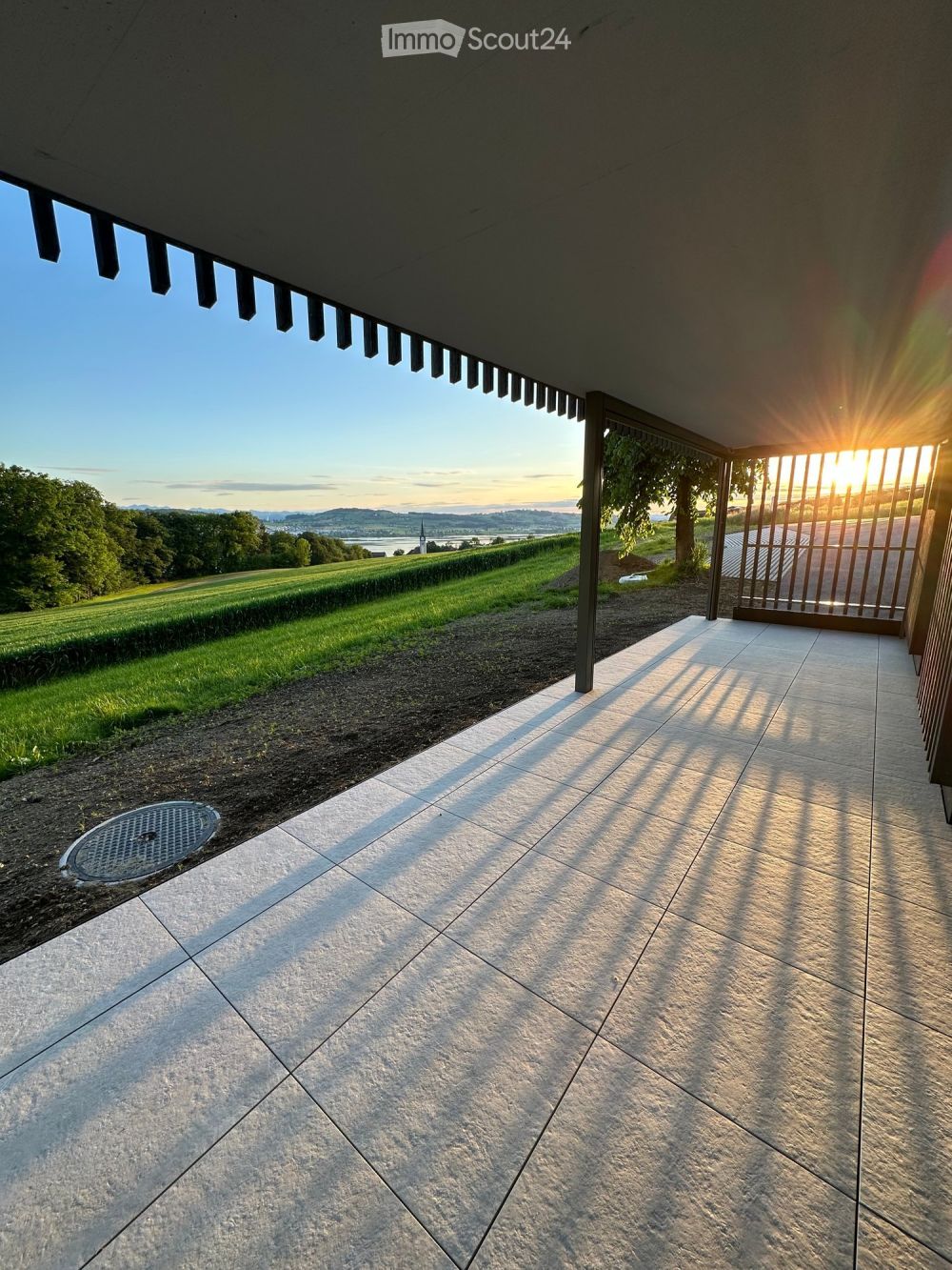 Wohnen wie im eigenen Haus – Erstbezug in einzigartiger Naturlage mit Seesicht in Eich - Bild 4