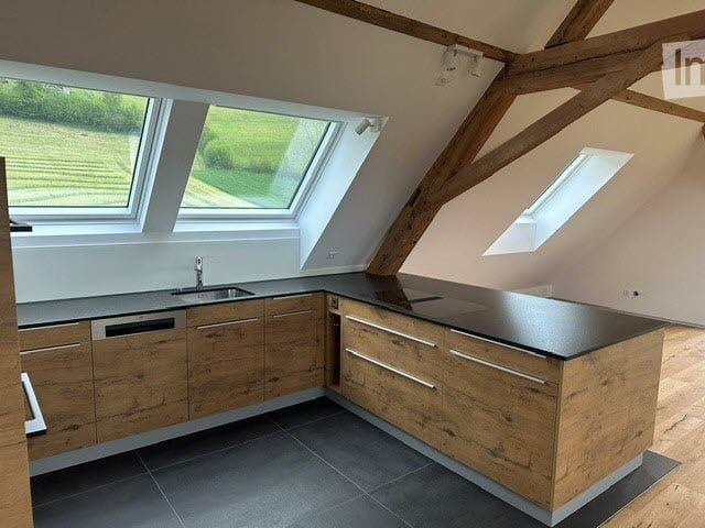 Neue moderne 3.5-Zimmer-Dachwohnung mit viel Charme - Bild 4