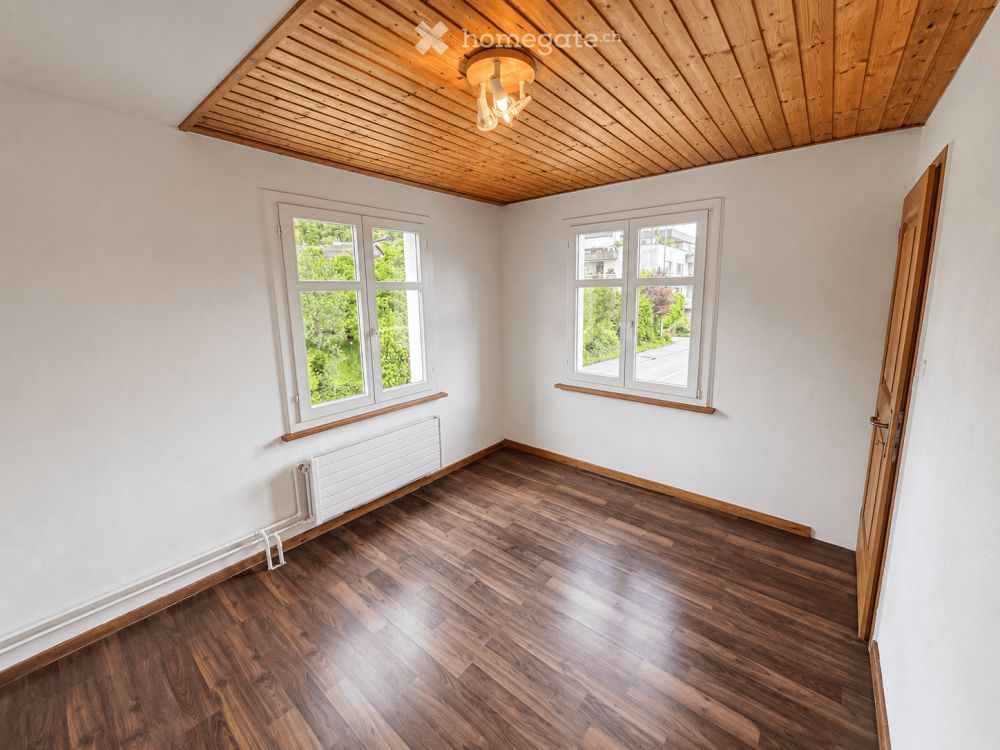 Charmante 3.5-Zimmer-Maisonettewohnung mit Dachgalerie und Gartenparadies in Weinfelden - Bild 5