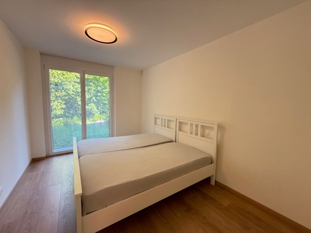 Beau 3.5 pièce neuf de stanting avec terrasse & jardin dans résidence avec piscine - Bild 9