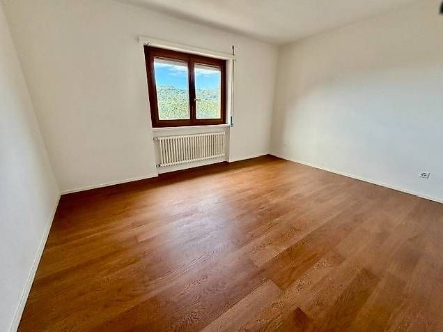 DINO: in wunderschönem Doppelhaus | 4.5 ZIMMER mit Garten - Bild 4
