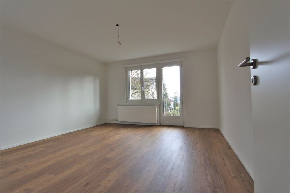 MODERNE 3.5 ZI-WOHNUNG IN NEUHAUSEN - Bild 3