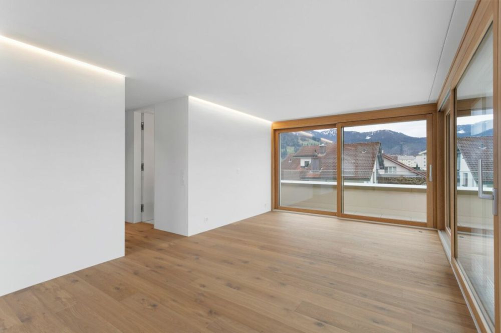 Neubau-Villa in Unterägeri zur Miete - Whirlpool, Dachterrasse & Lift - Bild 8