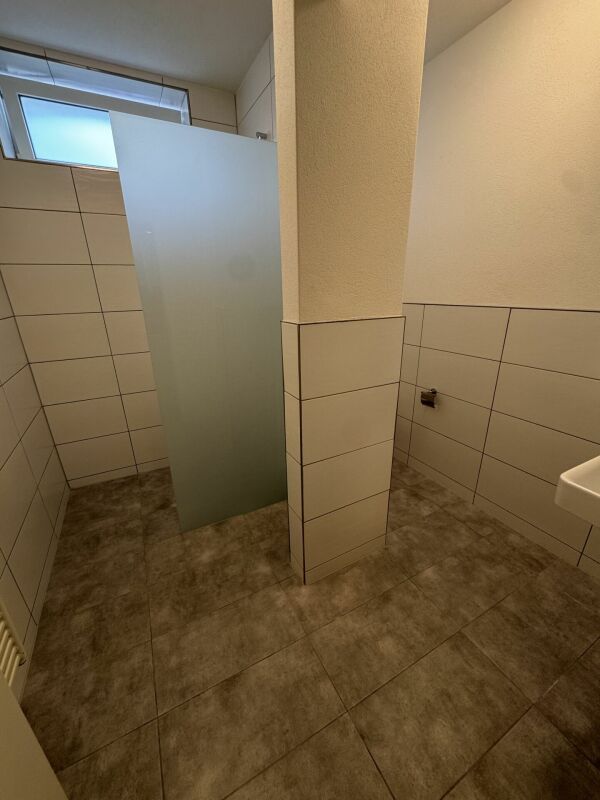 ERSTVERMIETUNG, kernsanierte 2.5 Zimmer Wohnung - Bild 3